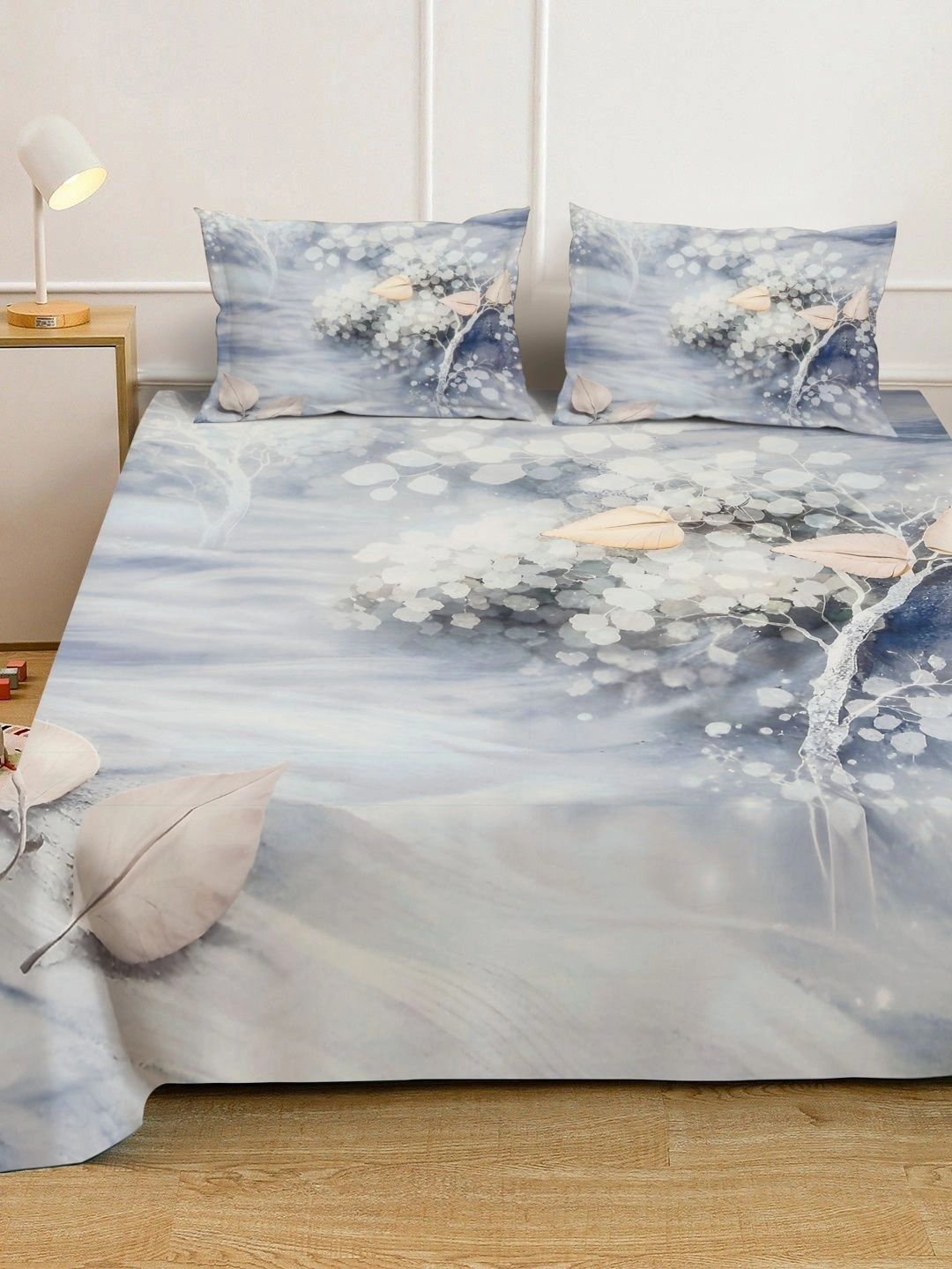 Moda Rapido X KLOTTHE Grey & White Floral 400 TC King Bedsheet with 2 Pillow Covers