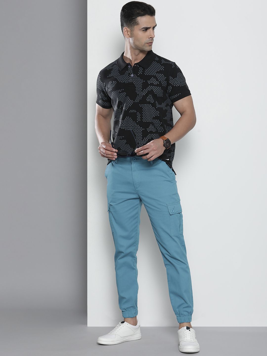 The Indian Garage Co Men Blue Slim Fit Cargos Trousers