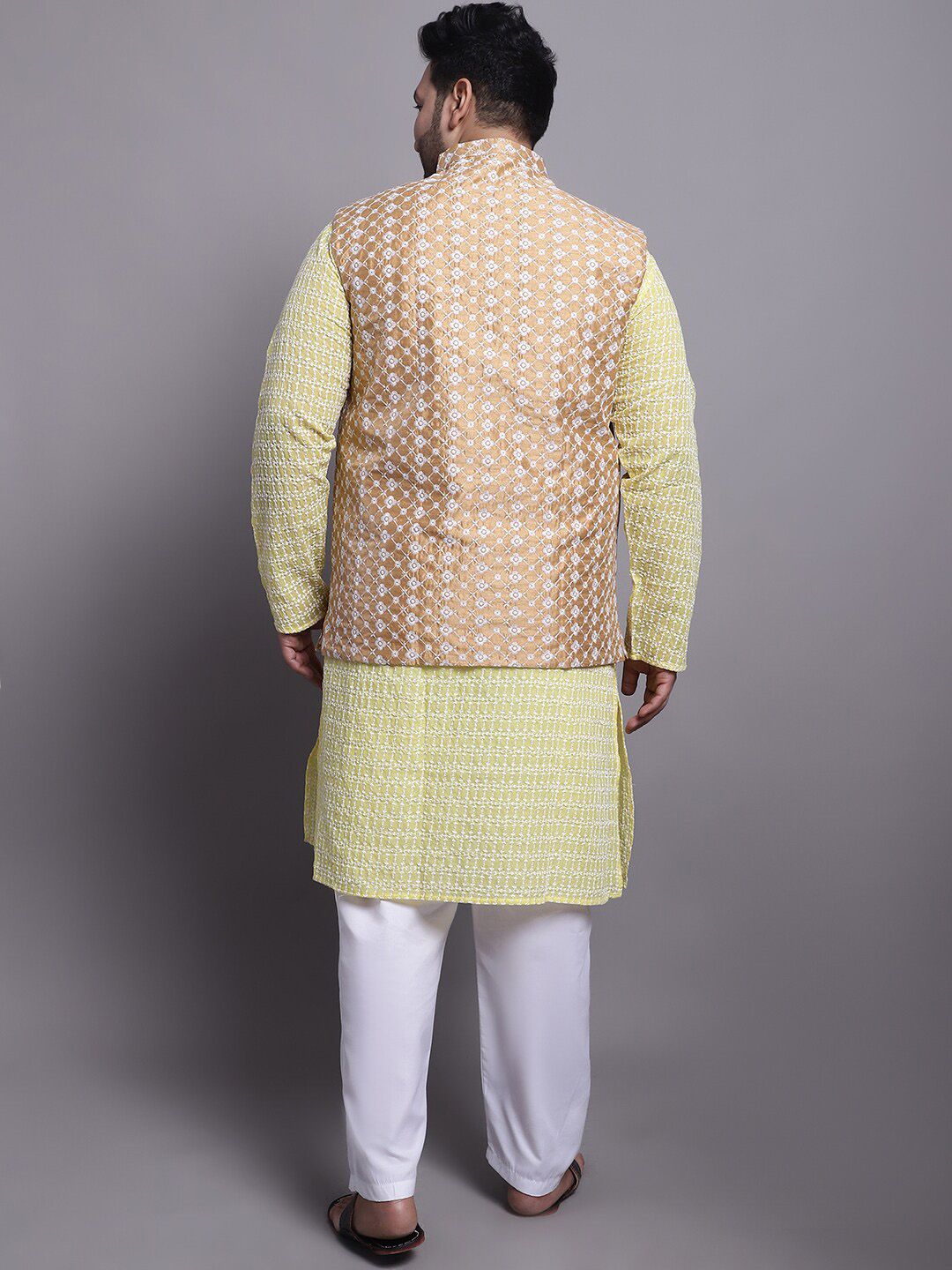SOJANYA PLUS Plus Size Sulam Kurta Dengan Piyama & Sulam Jaket Nehru