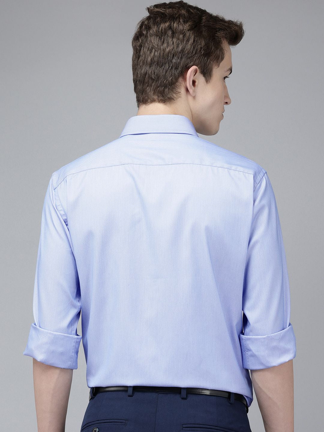 Park Avenue Self Design Slim Fit Textured Formal Shirt