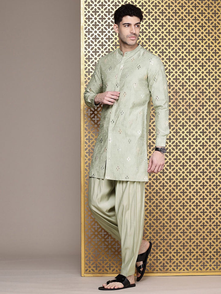 House of Pataudi Ethnic Motifs Embroidered Regular Mirror Work Jashn Kurta with Salwar