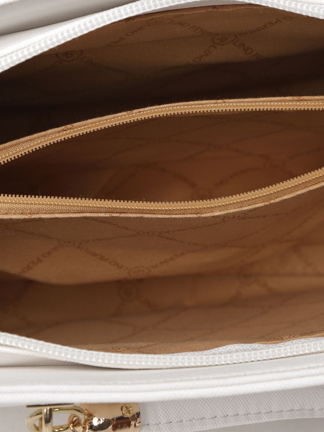 Lino Perros White Solid Handheld Bag