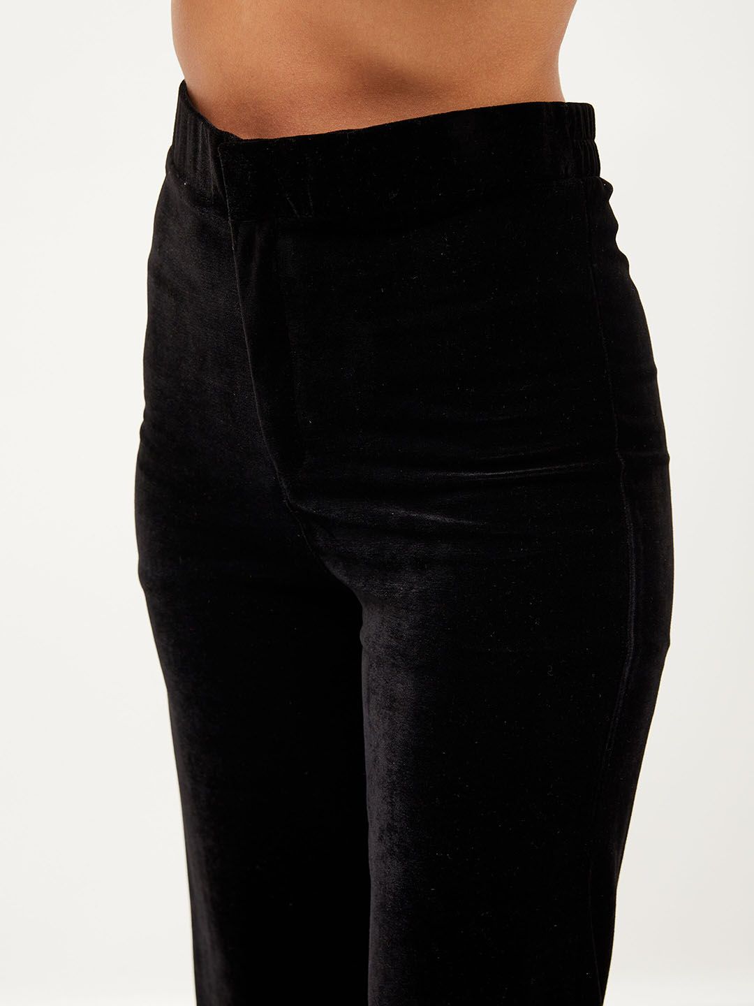 SASSAFRAS Women Black Mid-Rise Bootcut Trousers