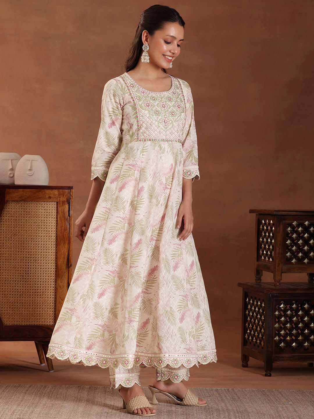 Libas Floral Printed Panelled Thread Work Pure Cotton Kurta with Trousers & With Dupatta