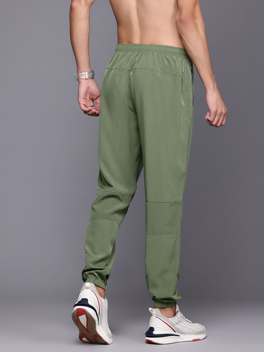 HRX by Hrithik Roshan Men Rapid-Dry Training Joggers