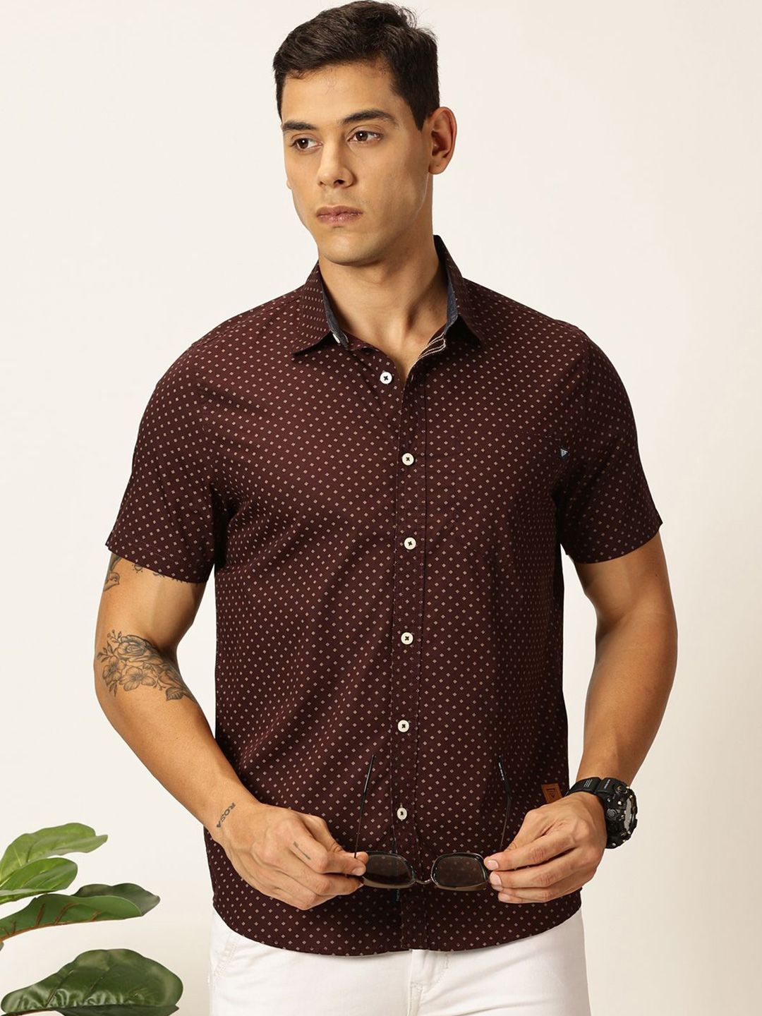 Thomas Scott Men Premium Spread Collar Micro Ditsy Printed Cotton Slim Fit Casual Shirt