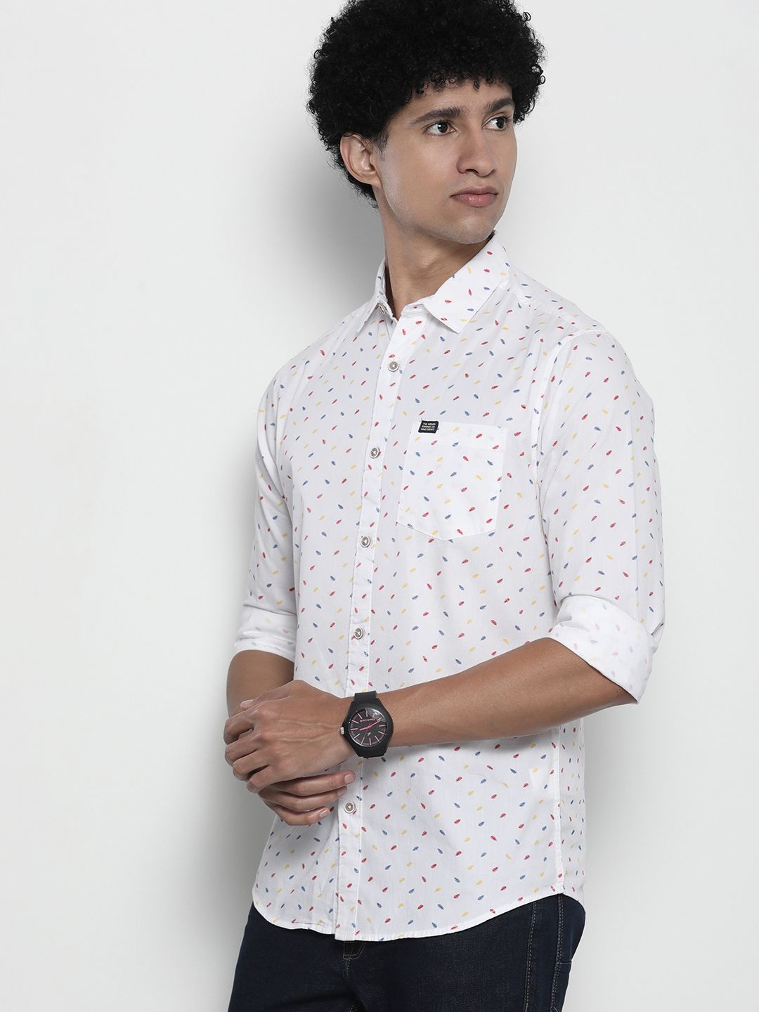 The Indian Garage Co Men White & Red Printed Pure Cotton Casual Shirt