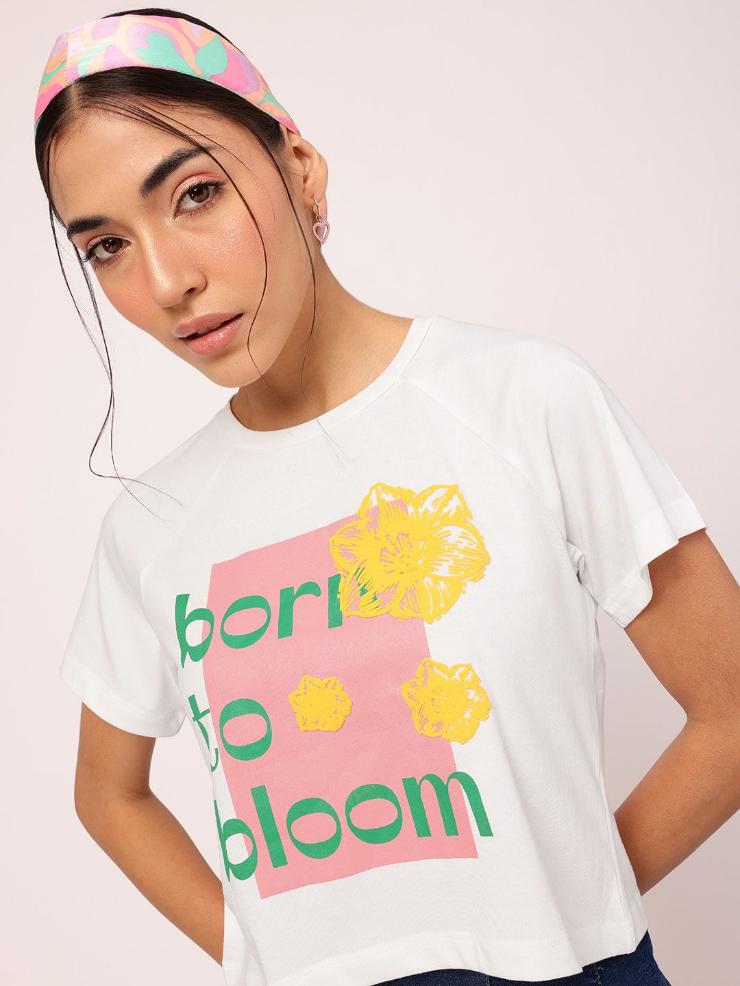 DressBerry Vibe Check Raglan Sleeves Printed Cropped T-shirt