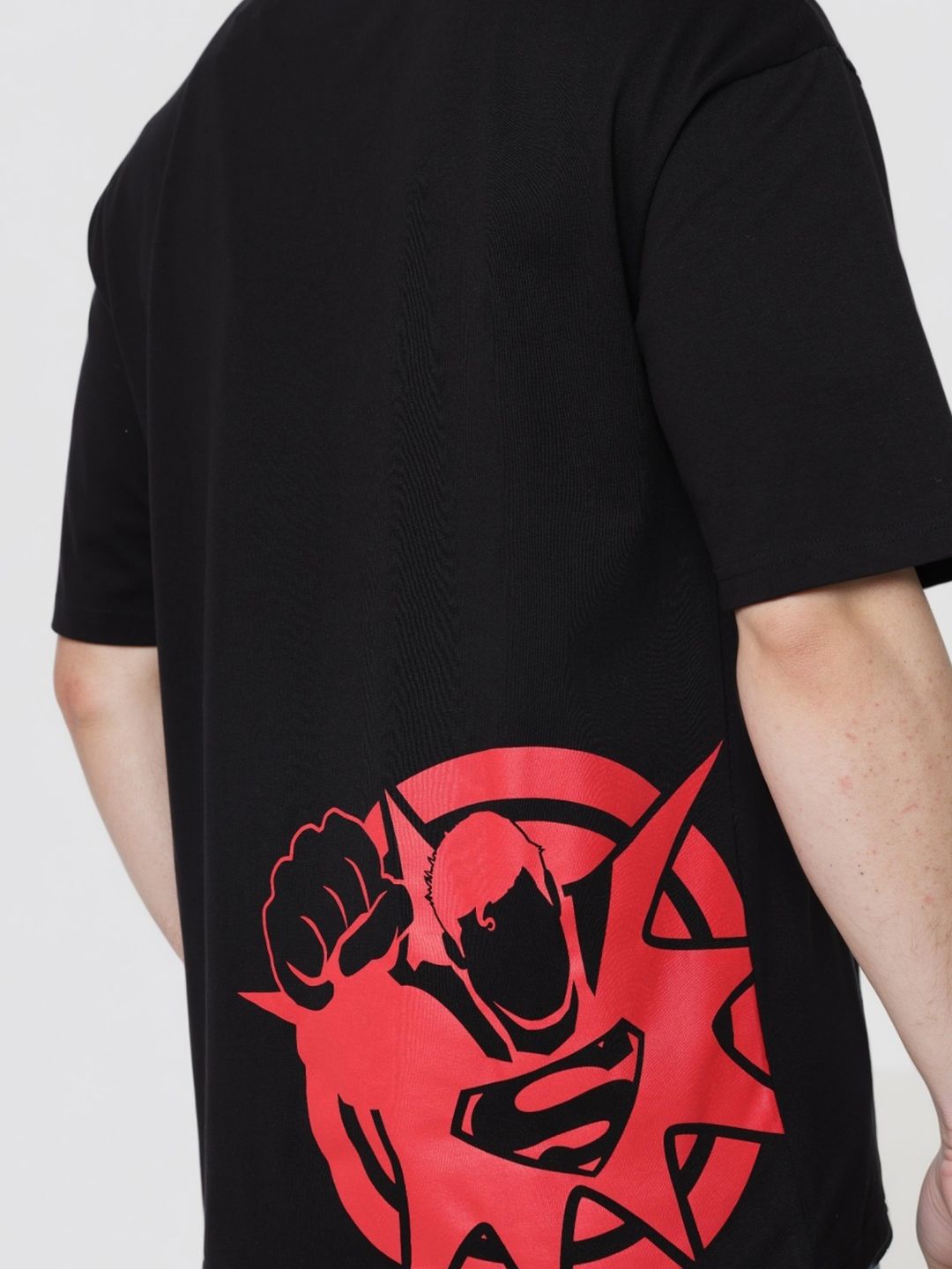 The Indian Garage Co Men Superman Graphic Printed Pure Cotton Relaxed Fit T-shirt