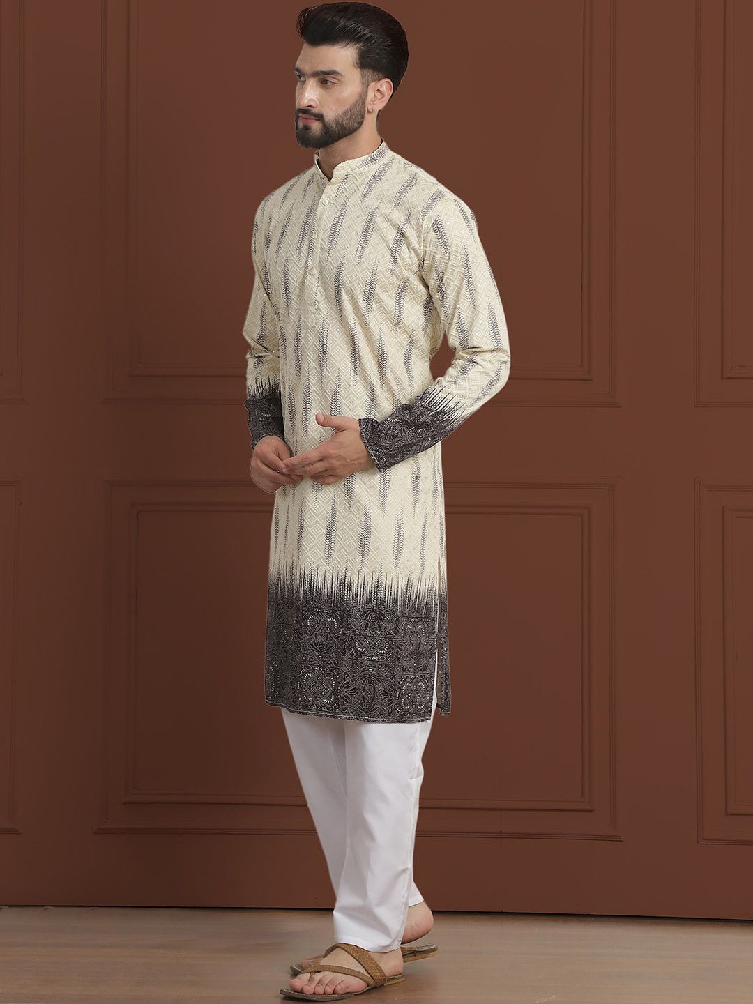 SOJANYA LUXE Motif Etnik Bersulam Kolar Mandarin Lurus Kapas Tulen Kurta & Piyama
