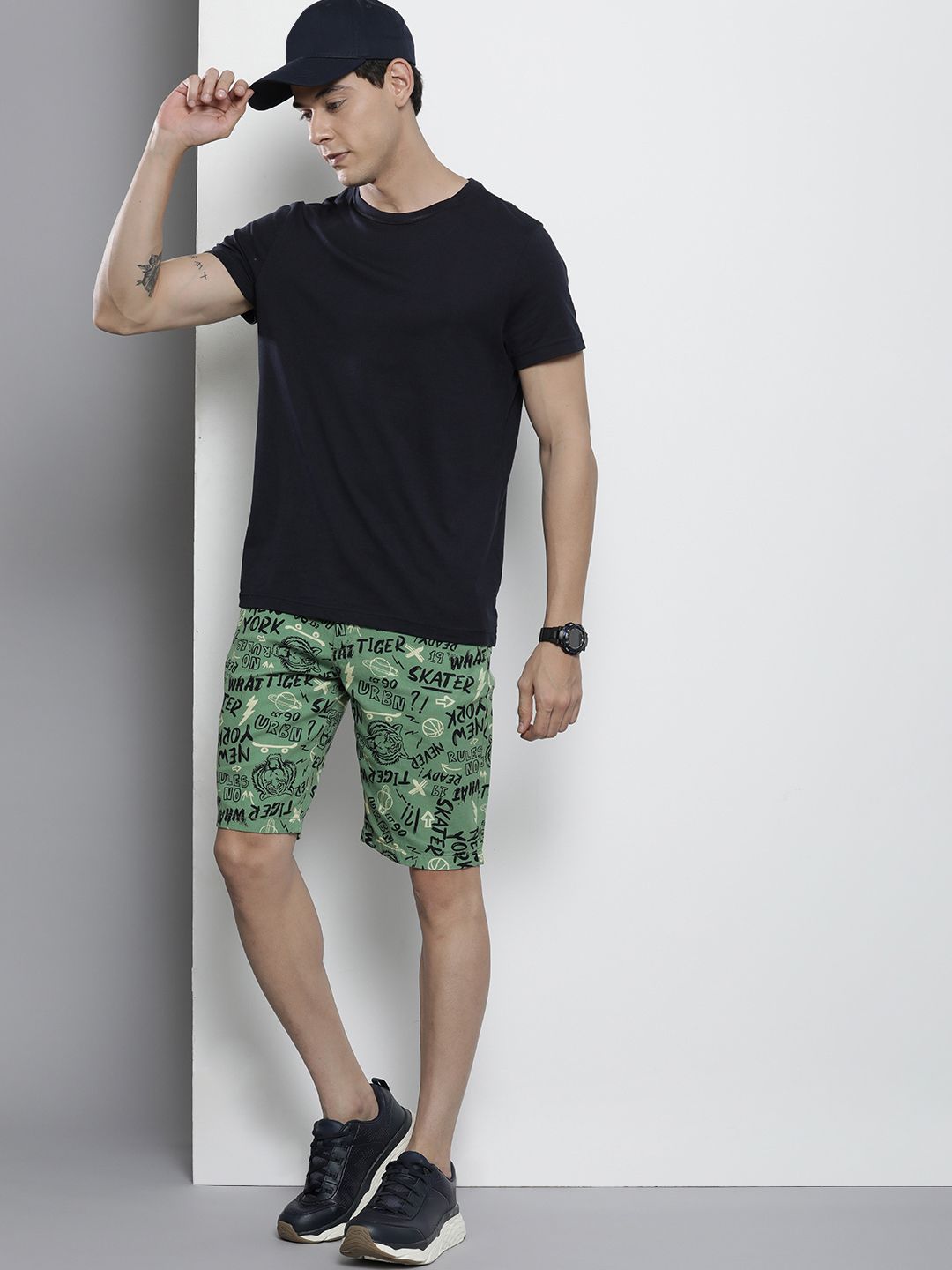 The Indian Garage Co Men Olive Green Printed Slim Fit Denim Shorts
