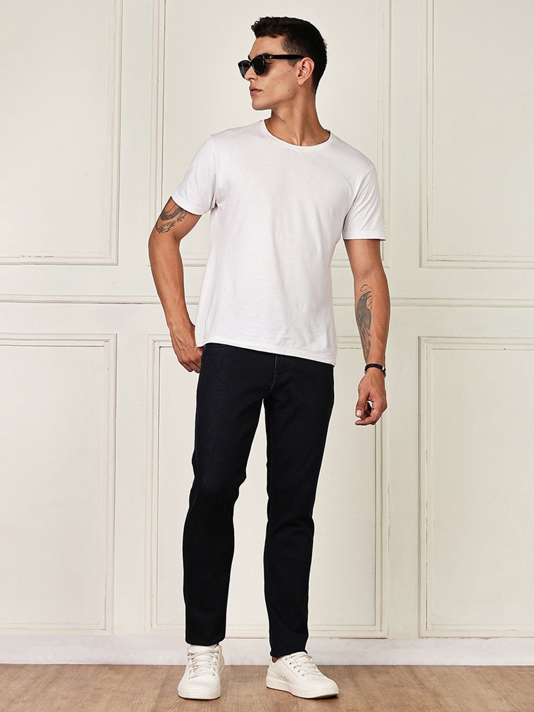 Thomas Scott Men Classic Slim Fit Mid-Rise Regangan Seluar Jeans