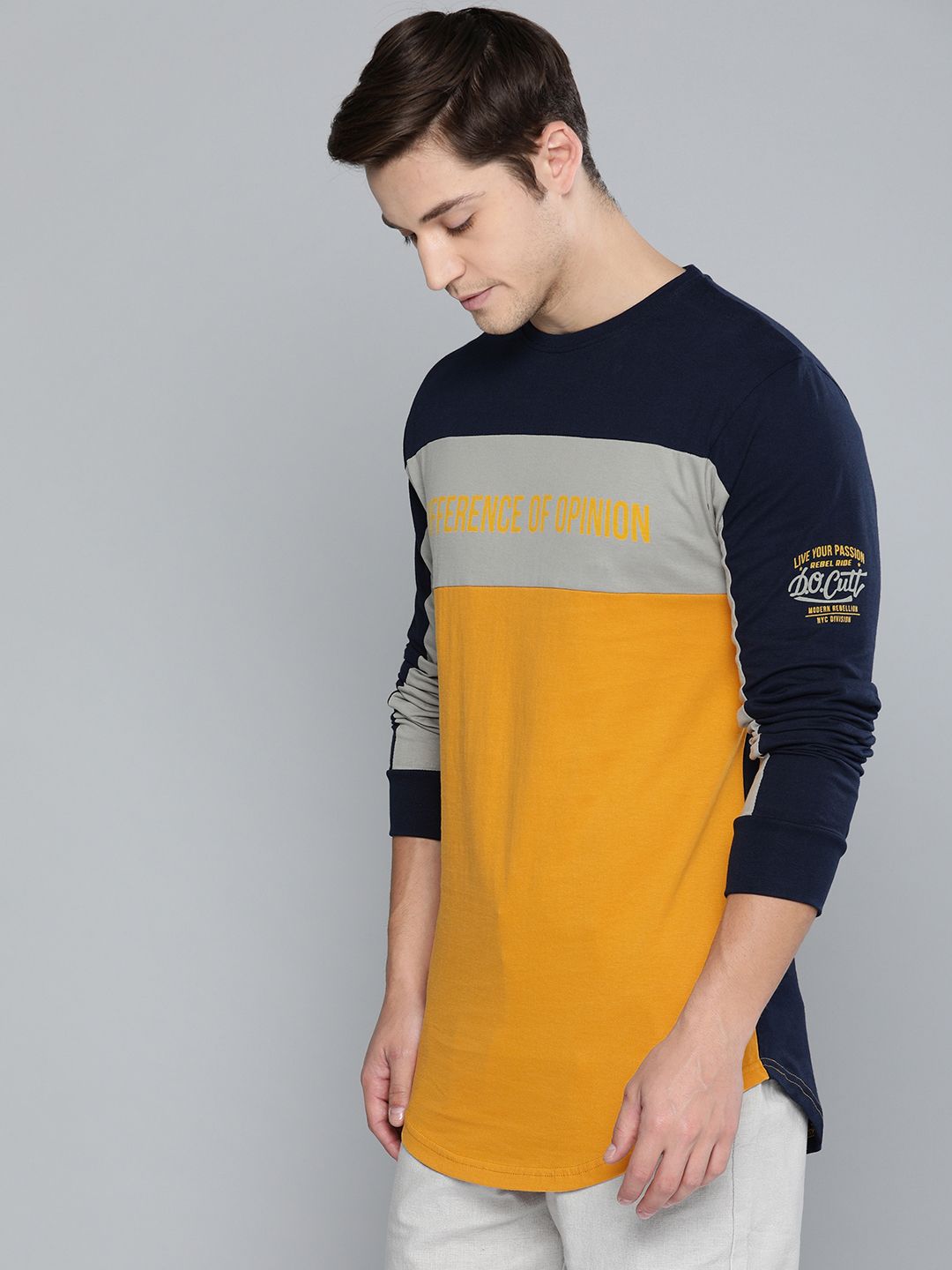 Difference of Opinion Men Navy Blue & Mustard Yellow Colourblocked Round Neck Pure Cotton T-shirt