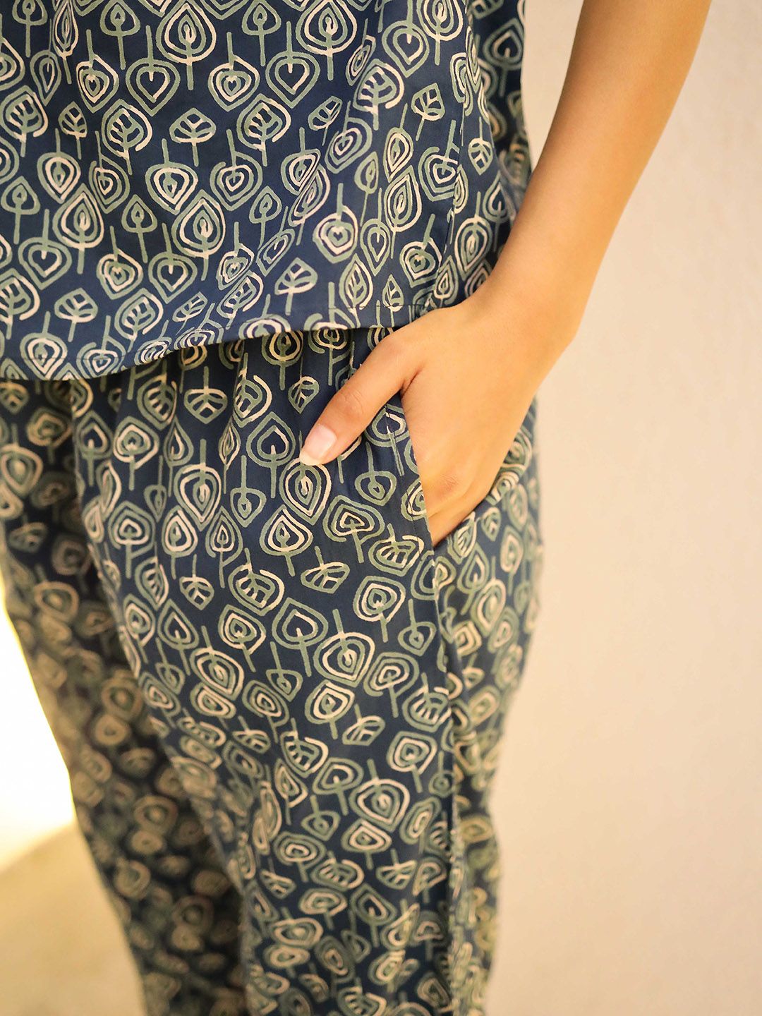 SANSKRUTIHOMES Women Printed Pure Cotton Night suit