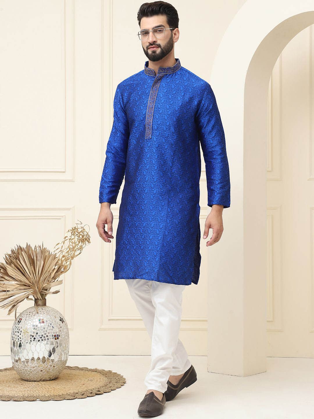 SOJANYA Paisley Woven Design Mandarin Collar Silk Cotton Straight Kurta with Pyjamas