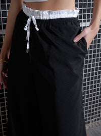 SASSAFRAS Women Black Loose Fit High-Rise Parallel Trousers