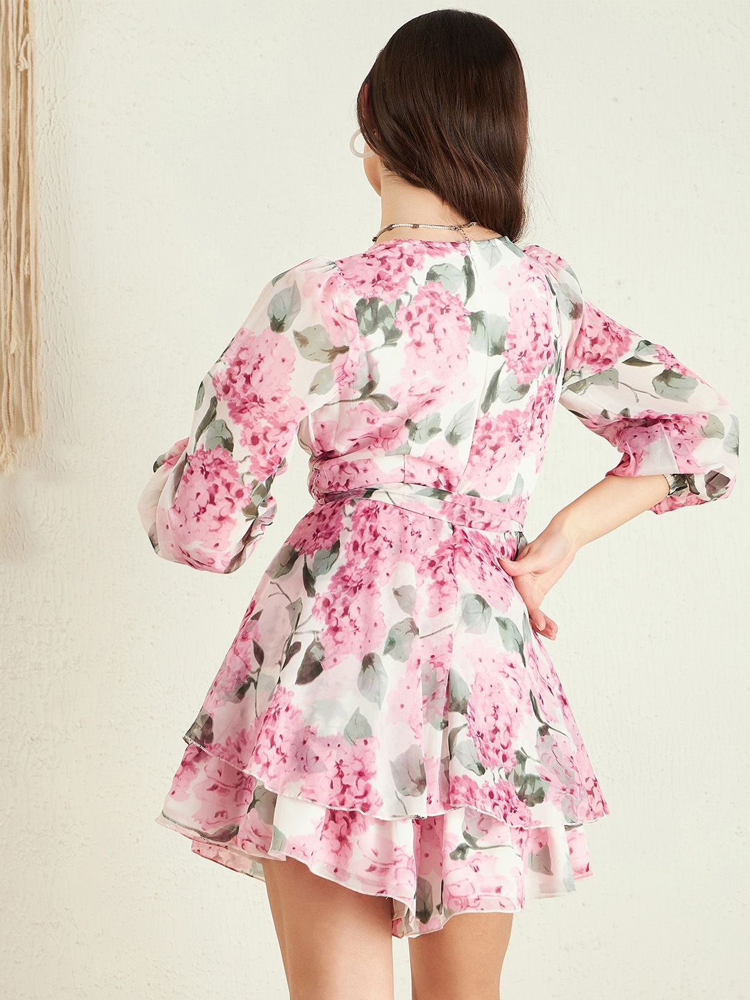 Berrylush White Floral Printed Sweetheart Neck Layered Detailed Playsuit With Belt