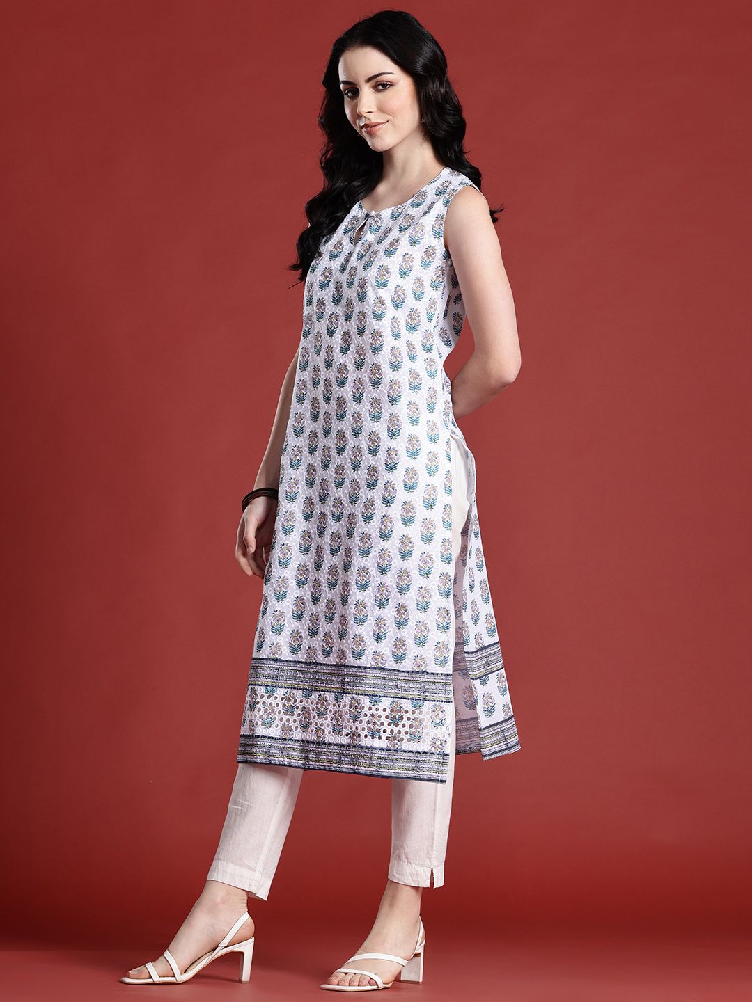 Anouk Ethnic Motifs Print Thread Work Kurta