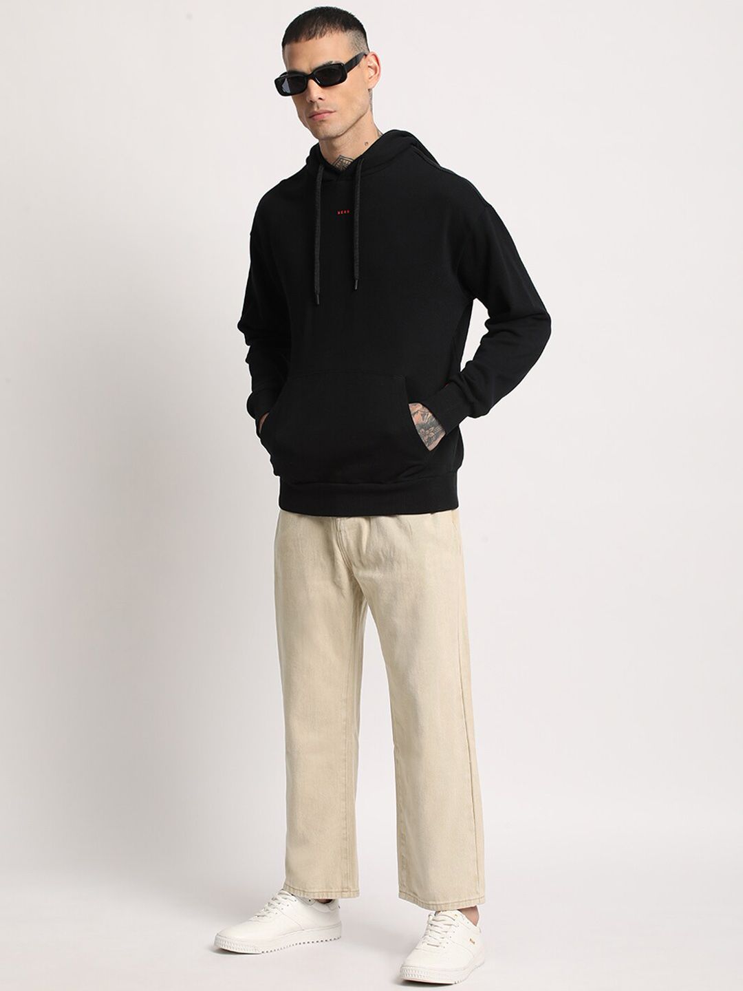 THE BEAR HOUSE Men Straight Fit Clean Look Mid-Rise Regular Jeans