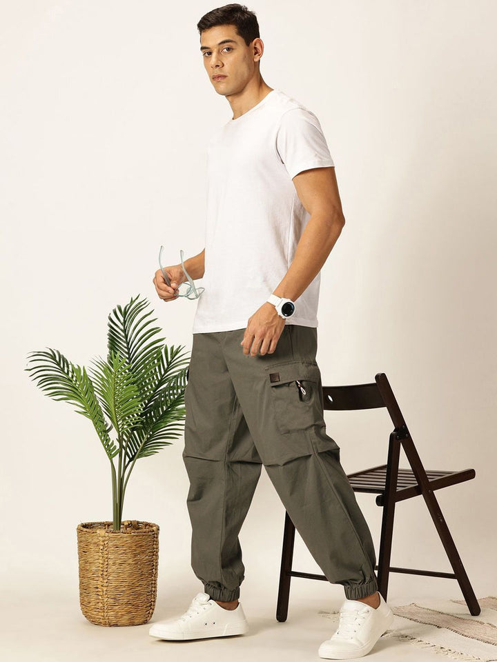 Thomas Scott Men Mid-Rise Comfort Easy Wash Cargos Trousers