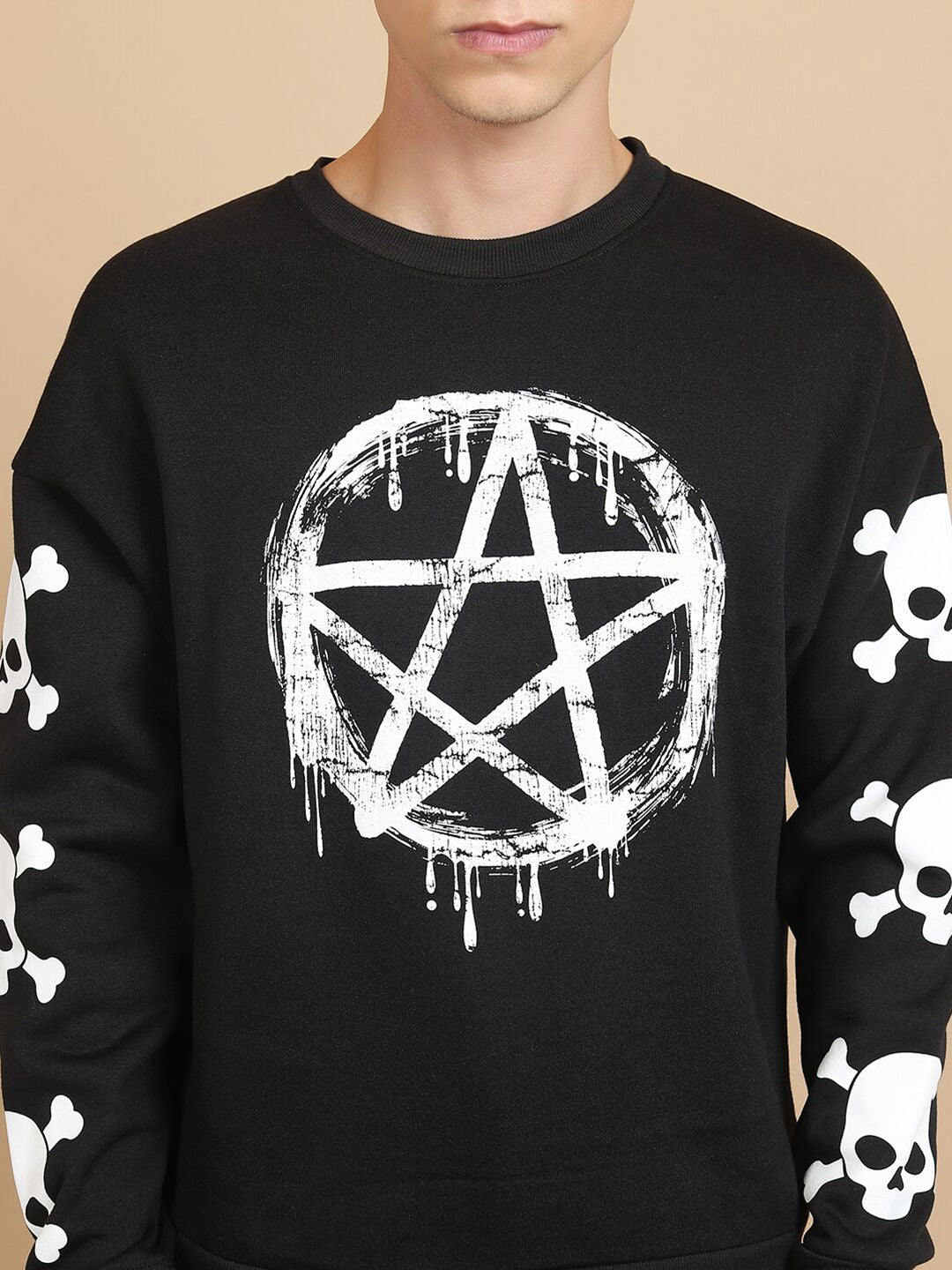 HIGHLANDER Graphic Printed Oversized Pullover Sweatshirt