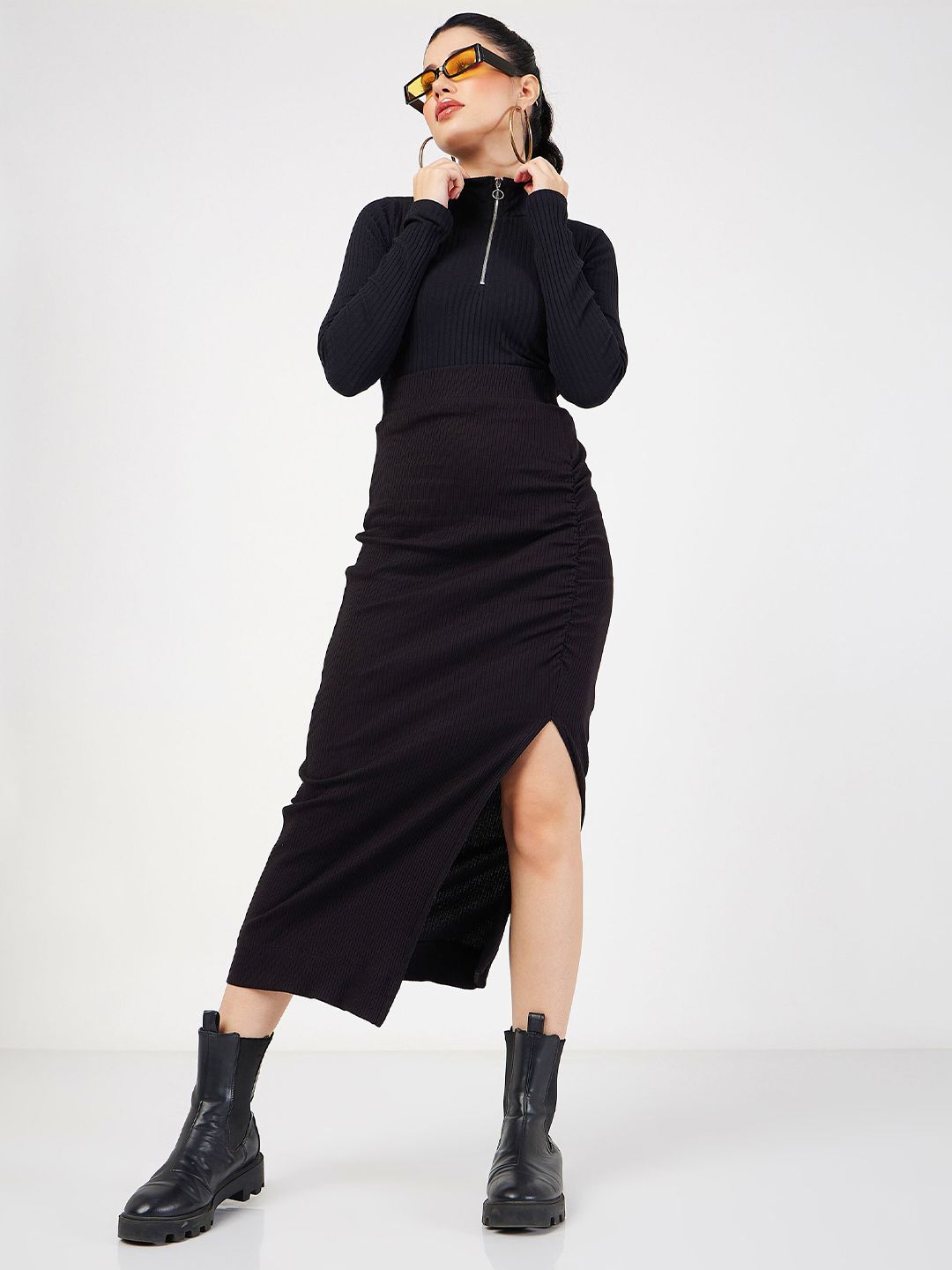 SASSAFRAS Black Ribbed High Neck Fitted Top