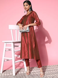 Shae by SASSAFRAS Women Rust Marron Embroidered Mirror Work Kurta with Trousers