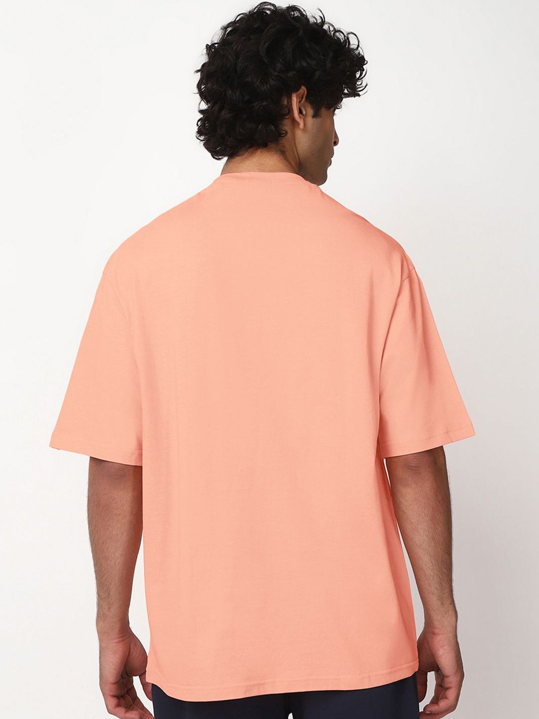 Bewakoof Men Solid Round Neck Cotton Oversized T-shirt