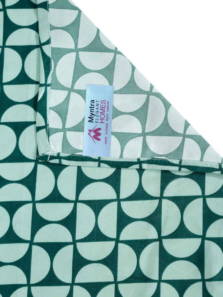 Myntra Elegant Homes Green & White Geometric 300 TC King Cadar dengan 2 Sarung Bantal