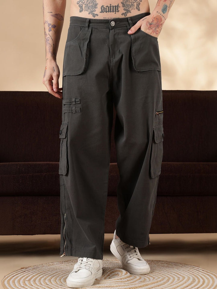 Eszett Men Easy Wash Cargos Seluar