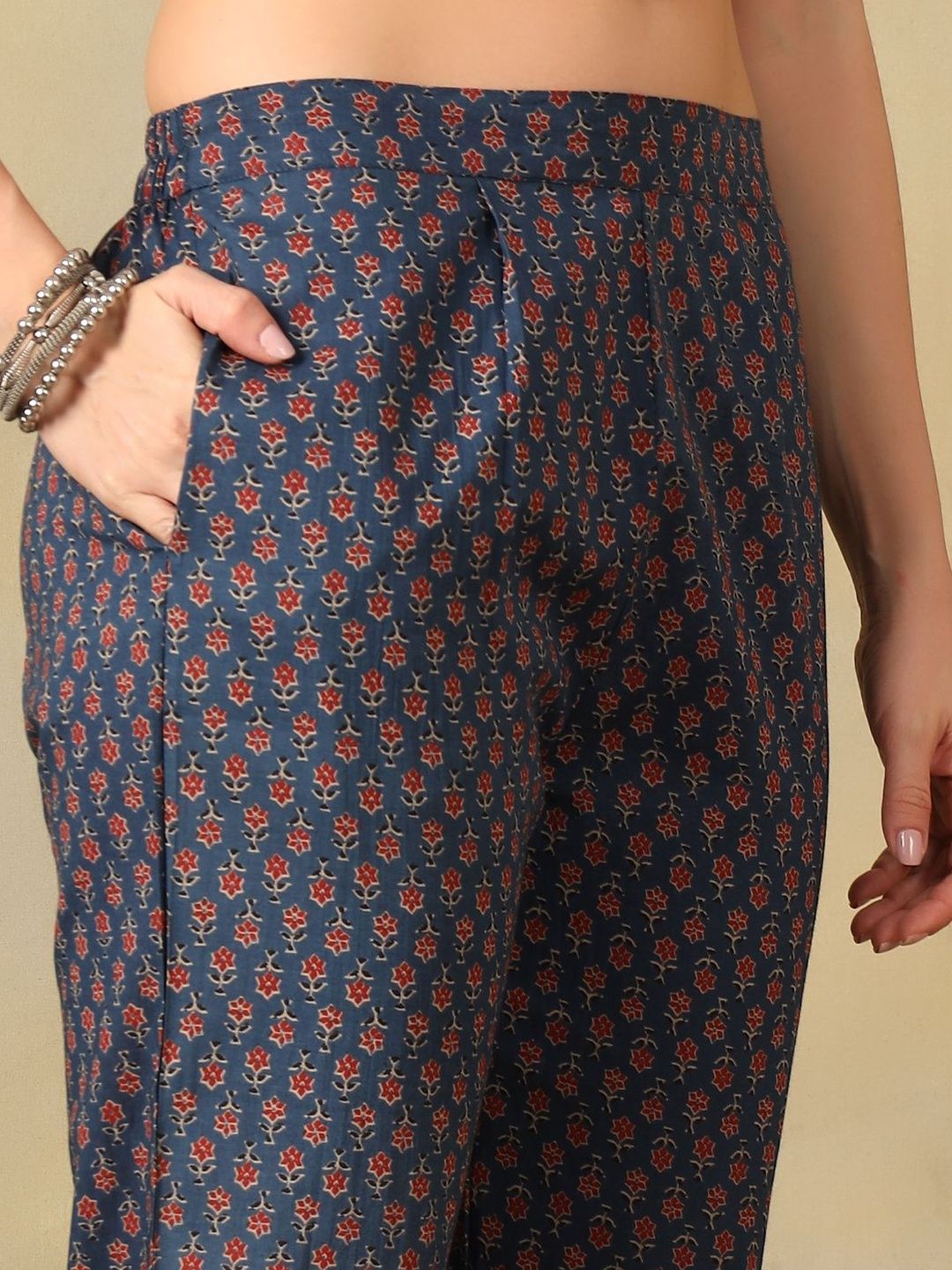 Mamicha Women Ethnic Motifs Printed Regular Pure Cotton Kurta with Trousers & With Dupatta