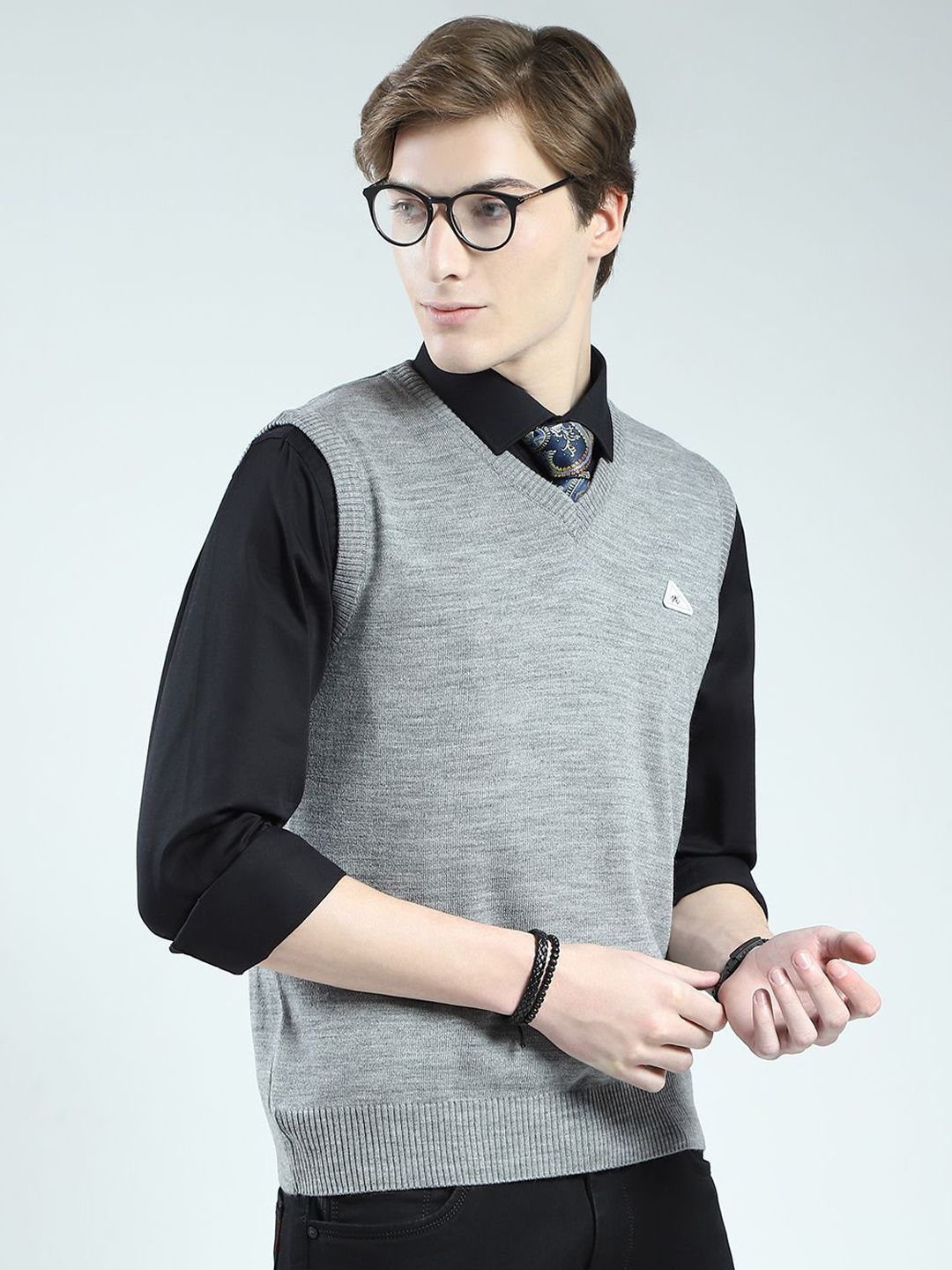 Monte Carlo Men V-Neck Woollen Sweater Vest