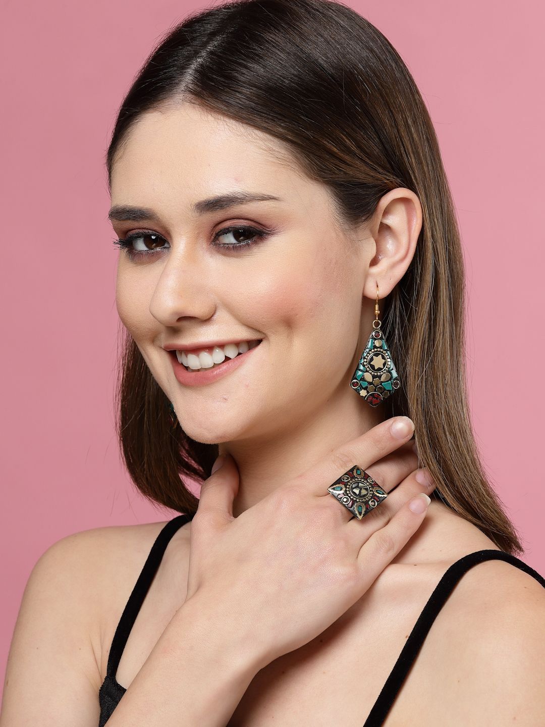 Anting-anting Drop Kontemporari Anouk