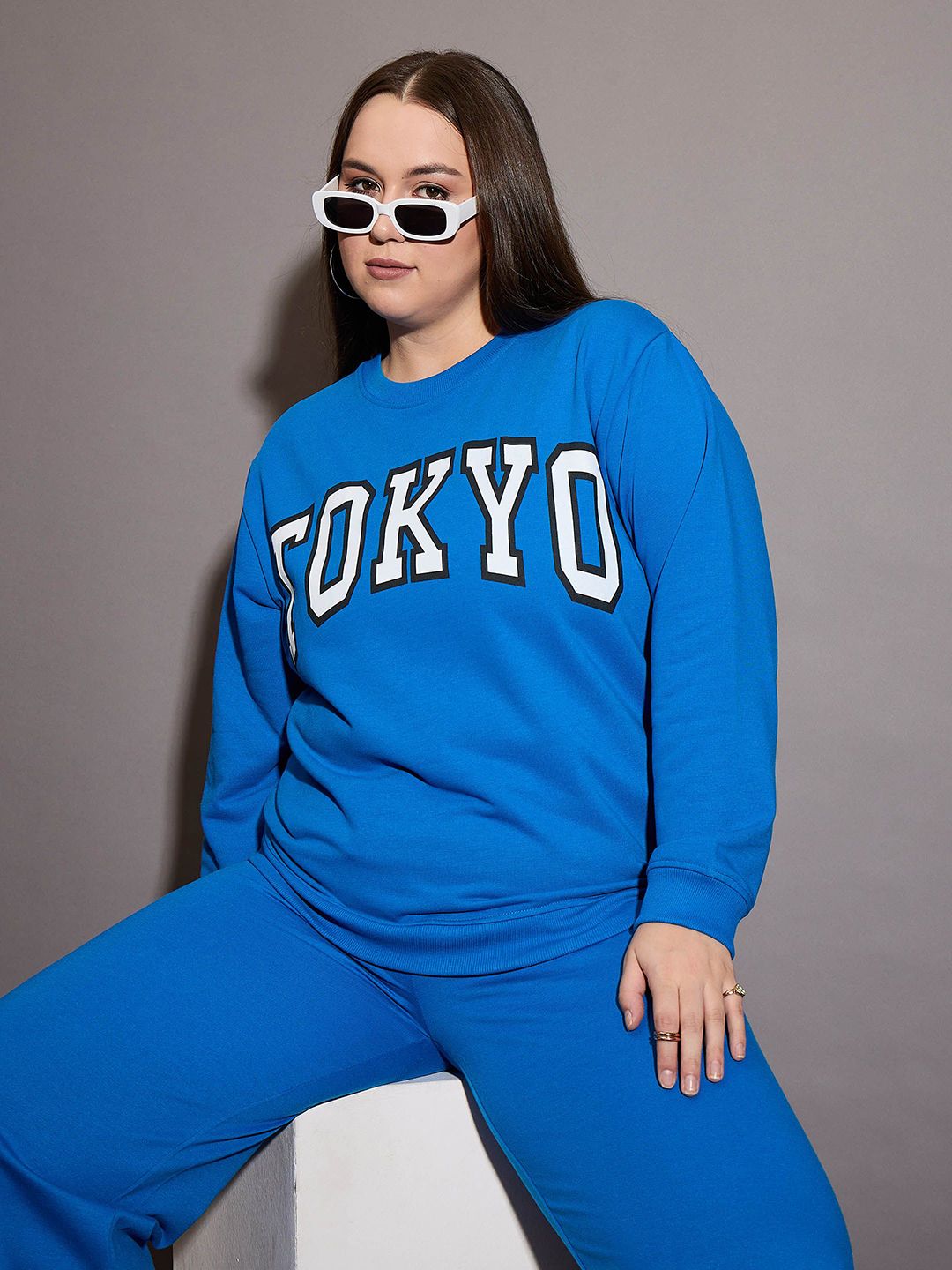 SASSAFRAS Curve Women Plus Size Typography Printed Pullover Sweatshirt