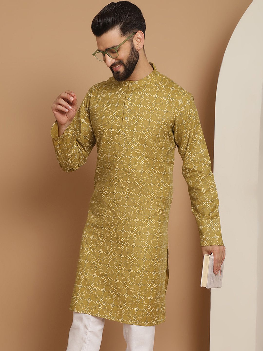 Anouk Men Olive Green Geometric Thread Work Kurta