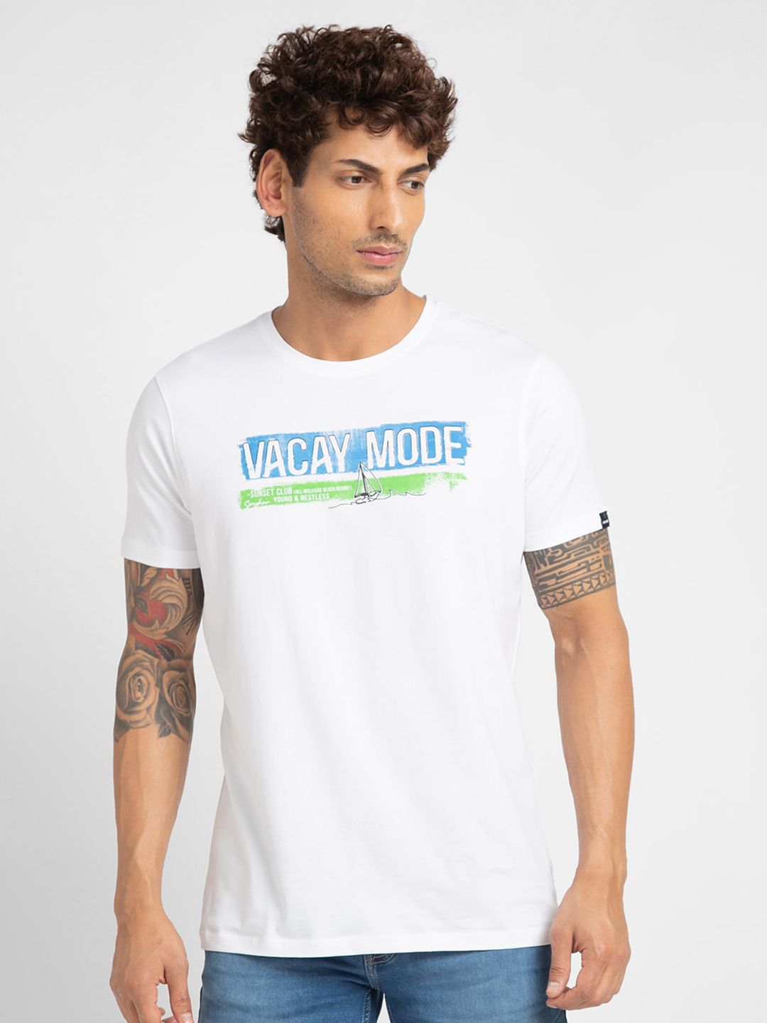 Spykar Men Typography Dicetak T-Shirt Kapas Slim Fit