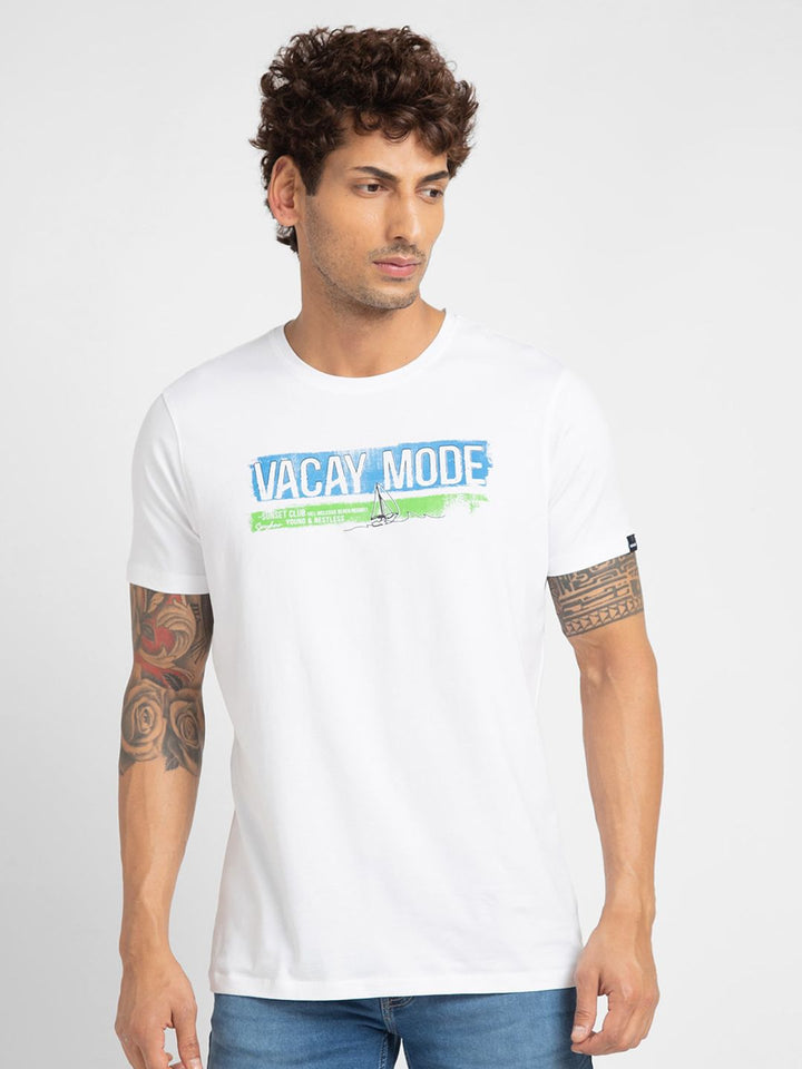 Spykar Men Typography Dicetak T-Shirt Kapas Slim Fit