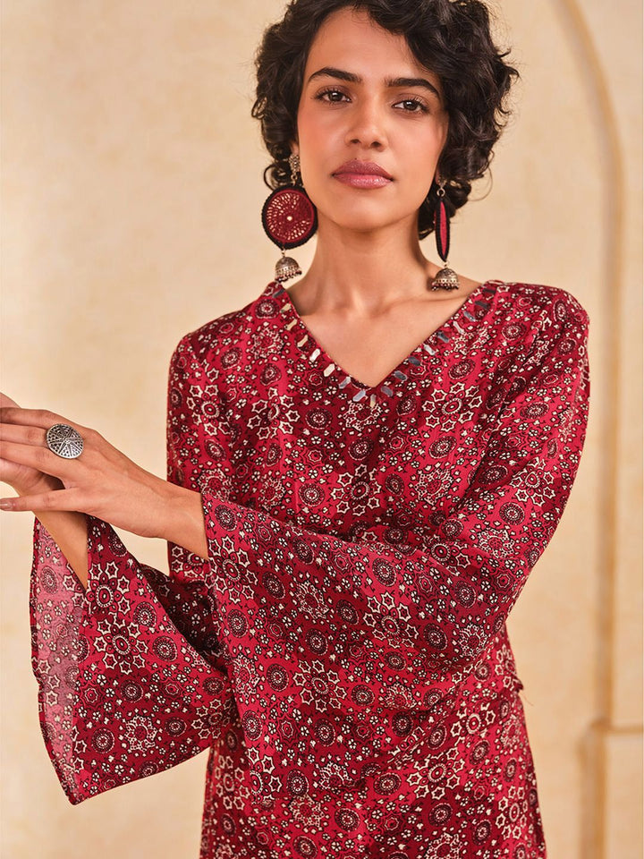 Global Desi Printed V-Neck Top With Palazzo