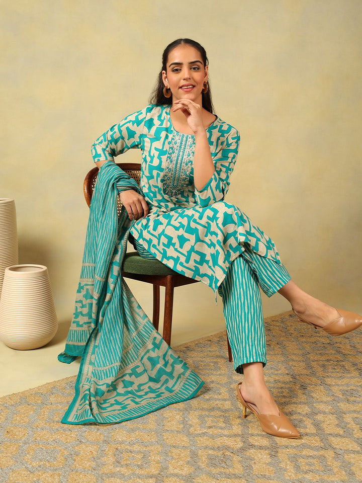 Mamicha Women Printed Regular Thread Work Pure Cotton Kurta with Trousers & With Dupatta
