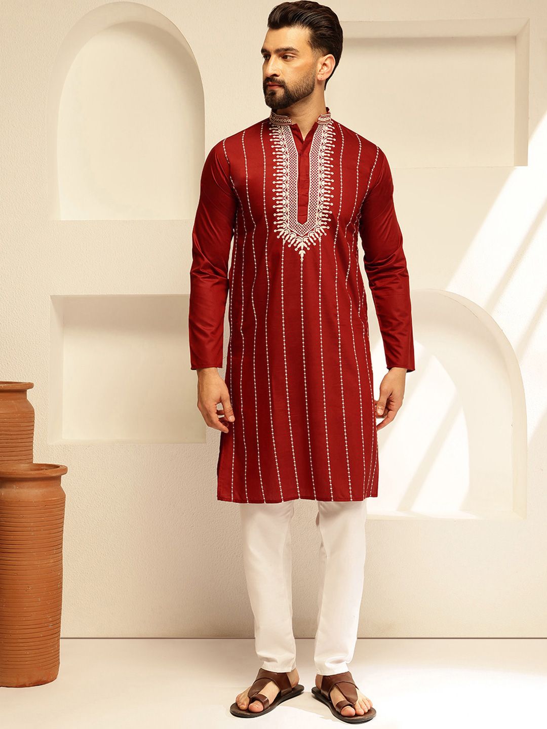 SOJANYA Geometric Embroidered Mandarin Collar Thread Work Cotton Silk Straight Kurta
