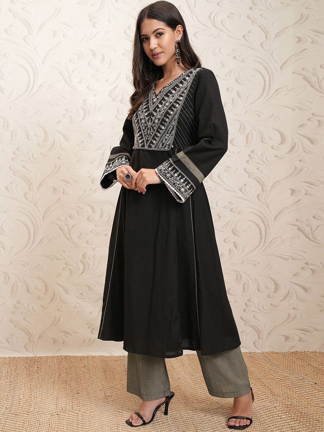 Vishudh Floral Embroidered Panelled Sequinned Pure Cotton Kurta With Trousers