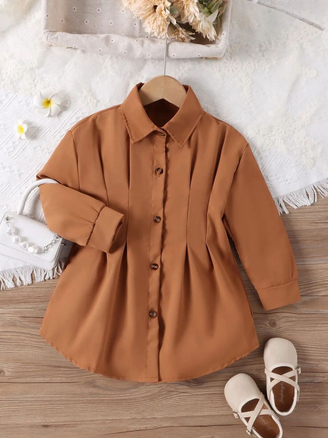 YK Girls Solid Spread Collar Casual Shirt
