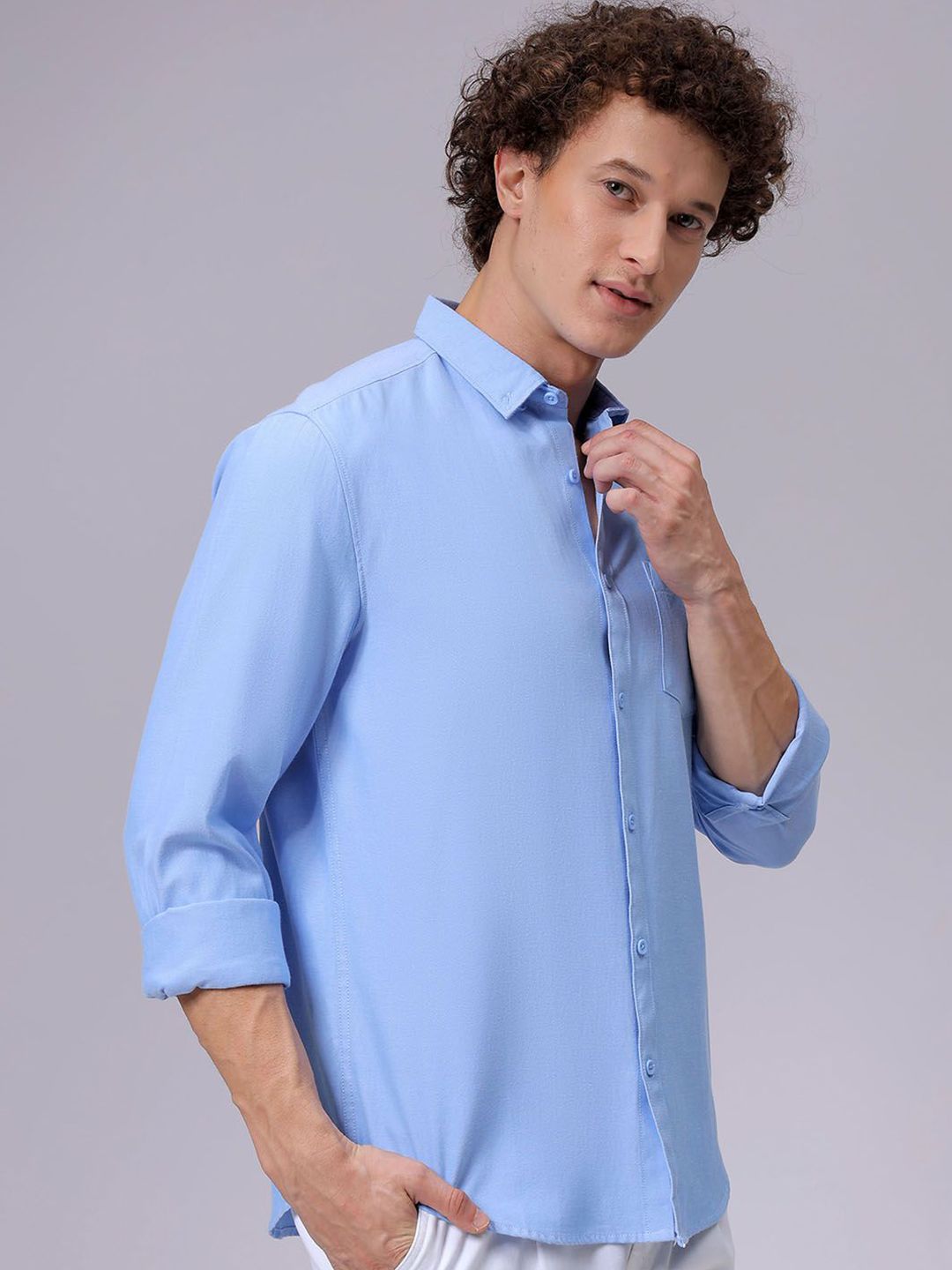 The Indian Garage Co Men Slim Fit Solid Spread Collar Casual Shirt