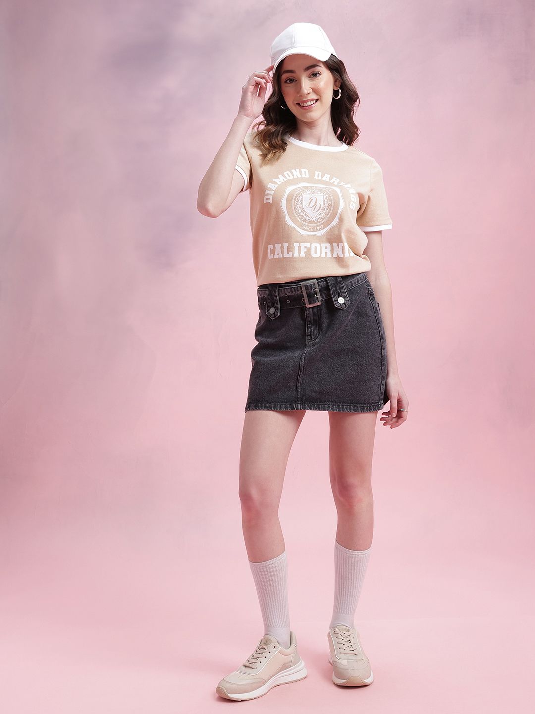 T-shirt bercetak varsity dressberry
