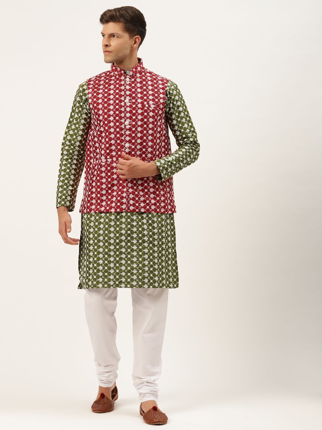 SOJANYA Men Green Ethnic Motifs Embroidered Thread Work Kurta with Churidar