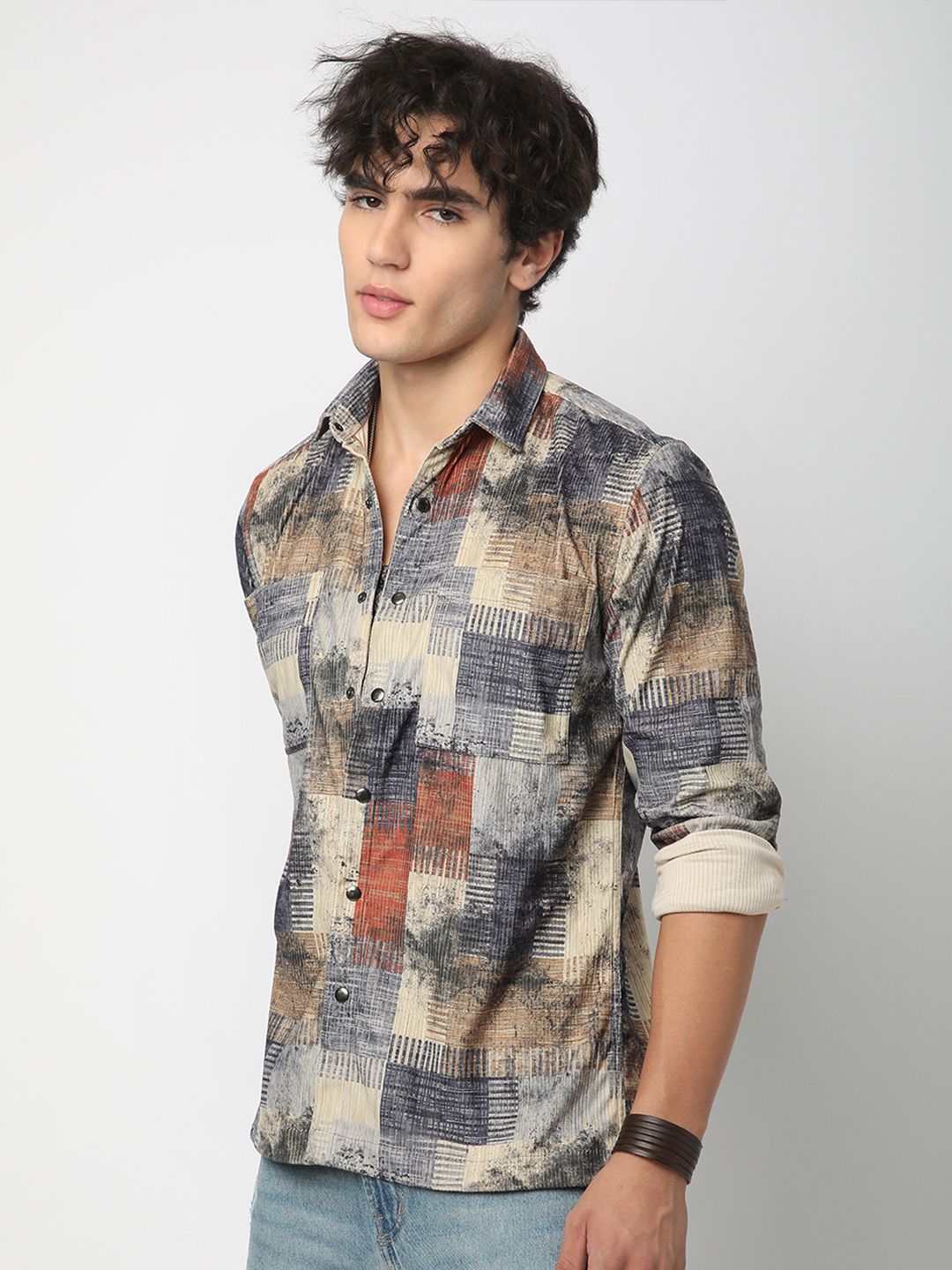 VASTRADO Men Classic Spread Collar Abstract Printed Cotton Casual Shirt