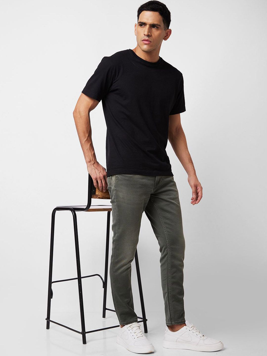 SPYKAR Men Mid-Rise Tapered Fit Clean Look Heavy Fade Jeans