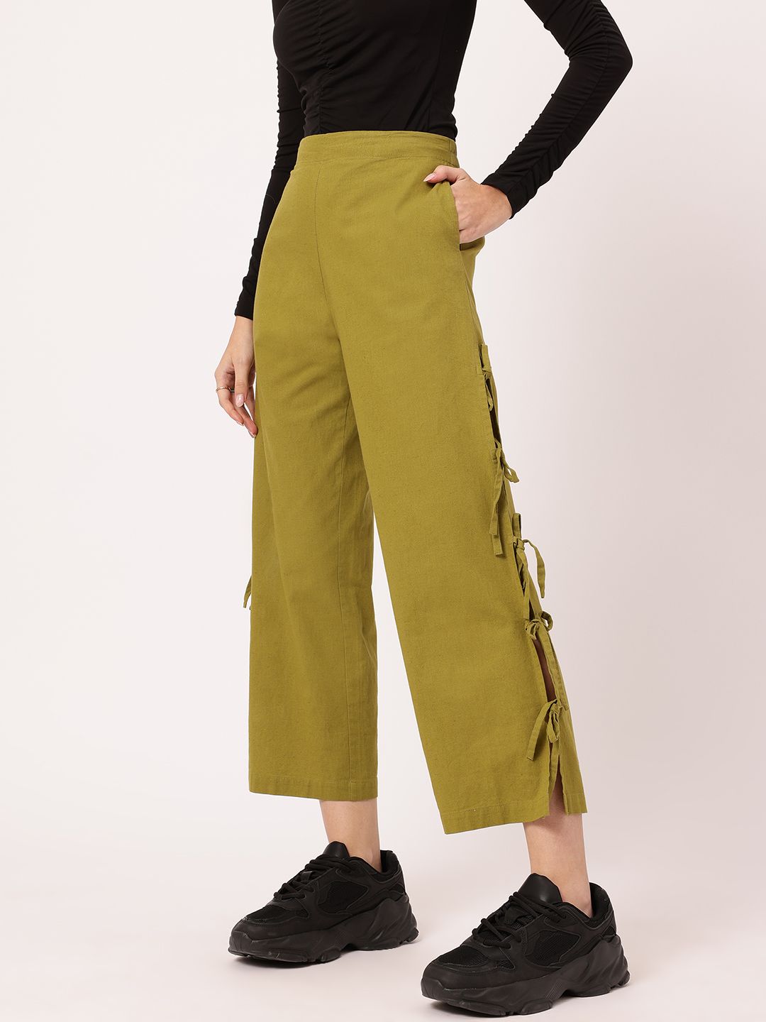 DressBerry Women Bow-Up Cropped Trousers