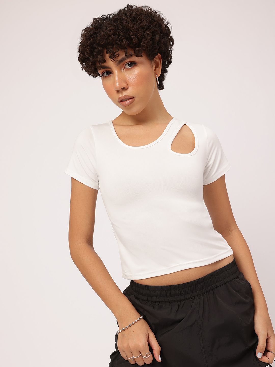 DressBerry Slanted Style Cut-Out Chic Crop Top