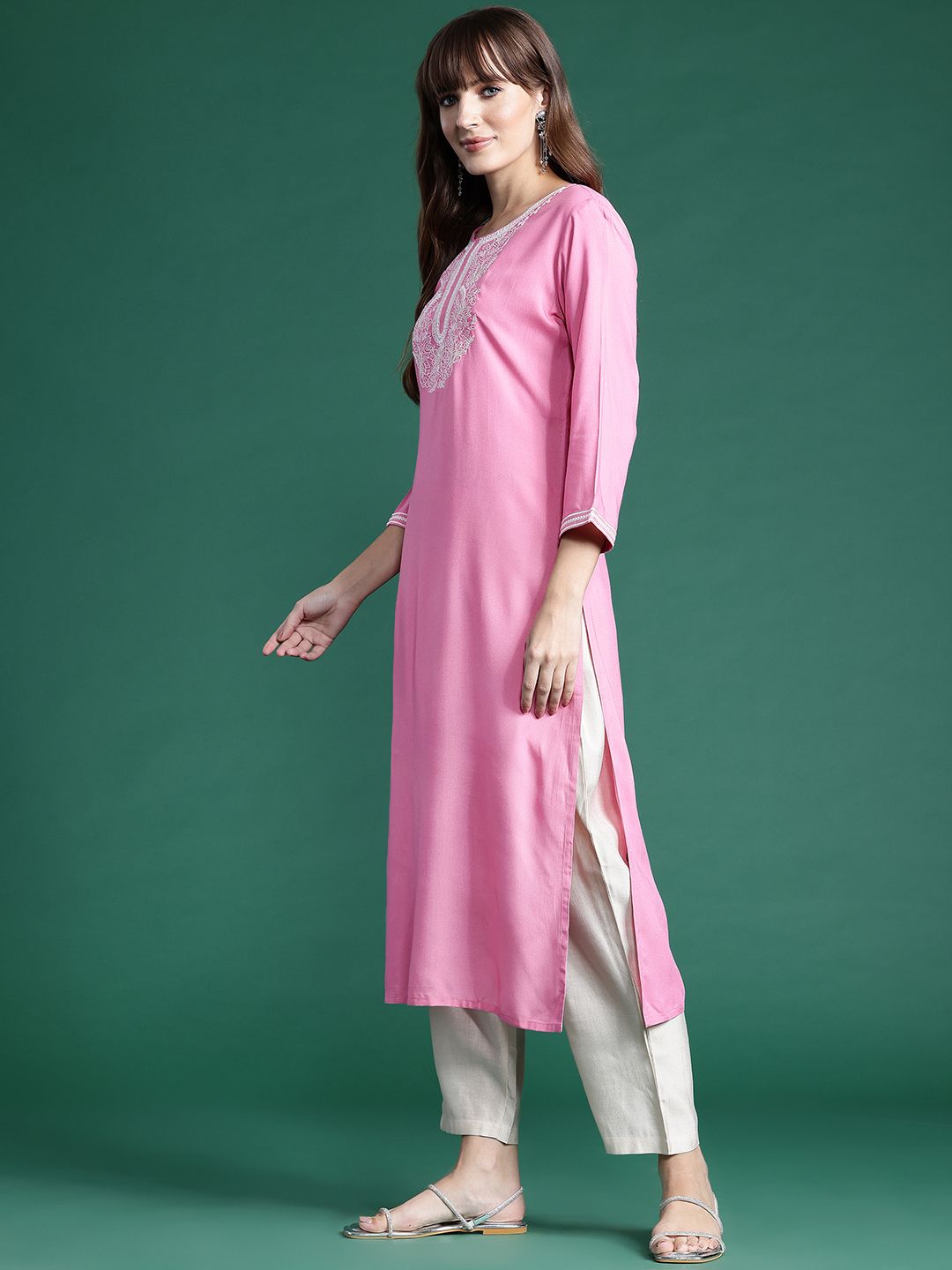 Indo Era Women Floral Embroidered Thread Work Kurta